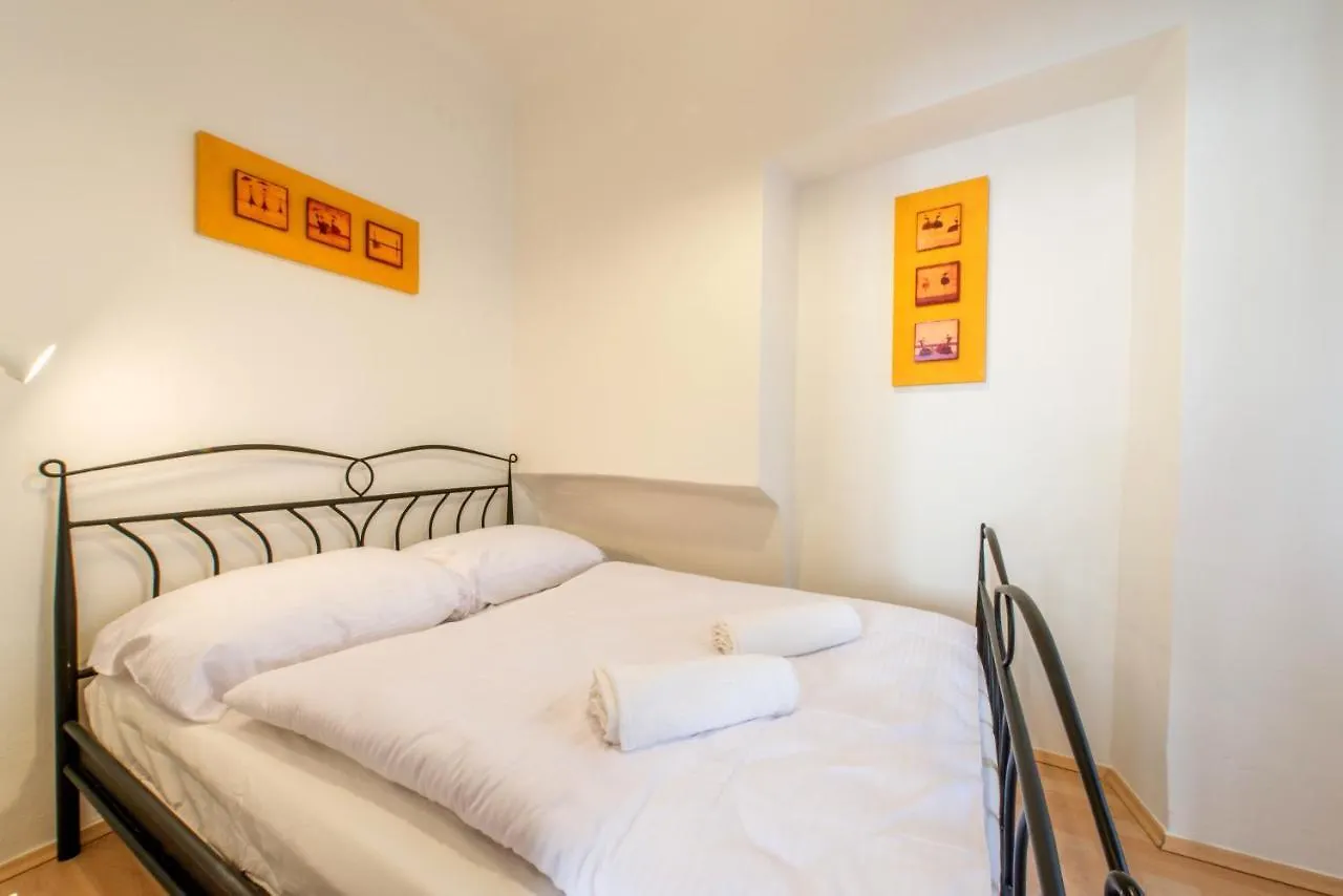 Prague Locals Monastery Apartments Tschechische Republik